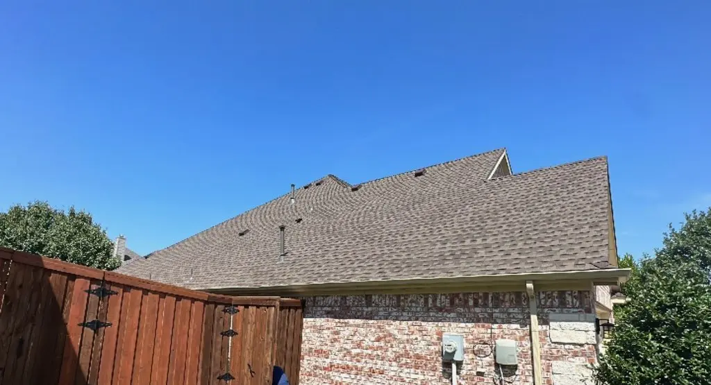 Completed roof replacement project in Normal